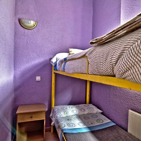 Juvenil De Bustiello Hostel