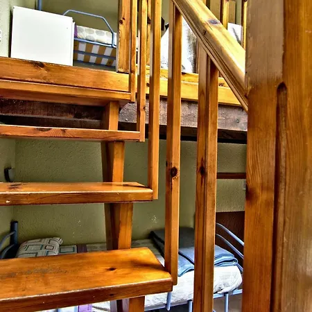 Hostel Juvenil De Bustiello Bustiello (Mieres)
