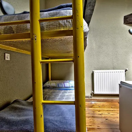 Hostel Juvenil De Bustiello Bustiello (Mieres)