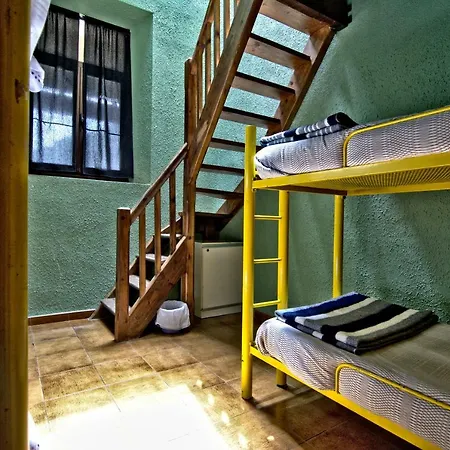 Juvenil De Bustiello Hostel