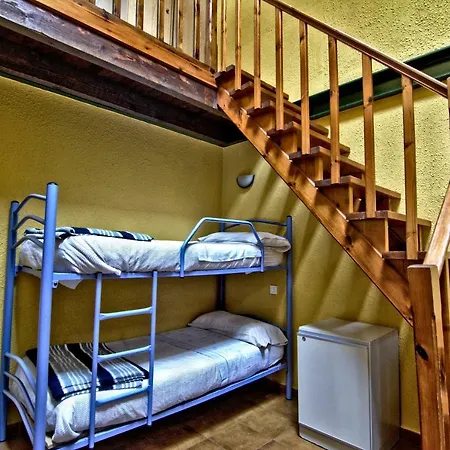 Hostel Juvenil De Bustiello Bustiello (Mieres)
