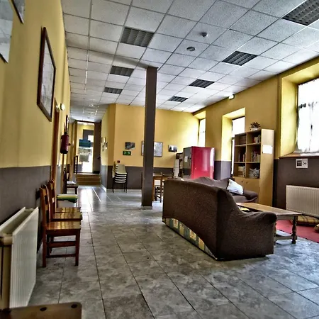 Juvenil De Bustiello Hostel